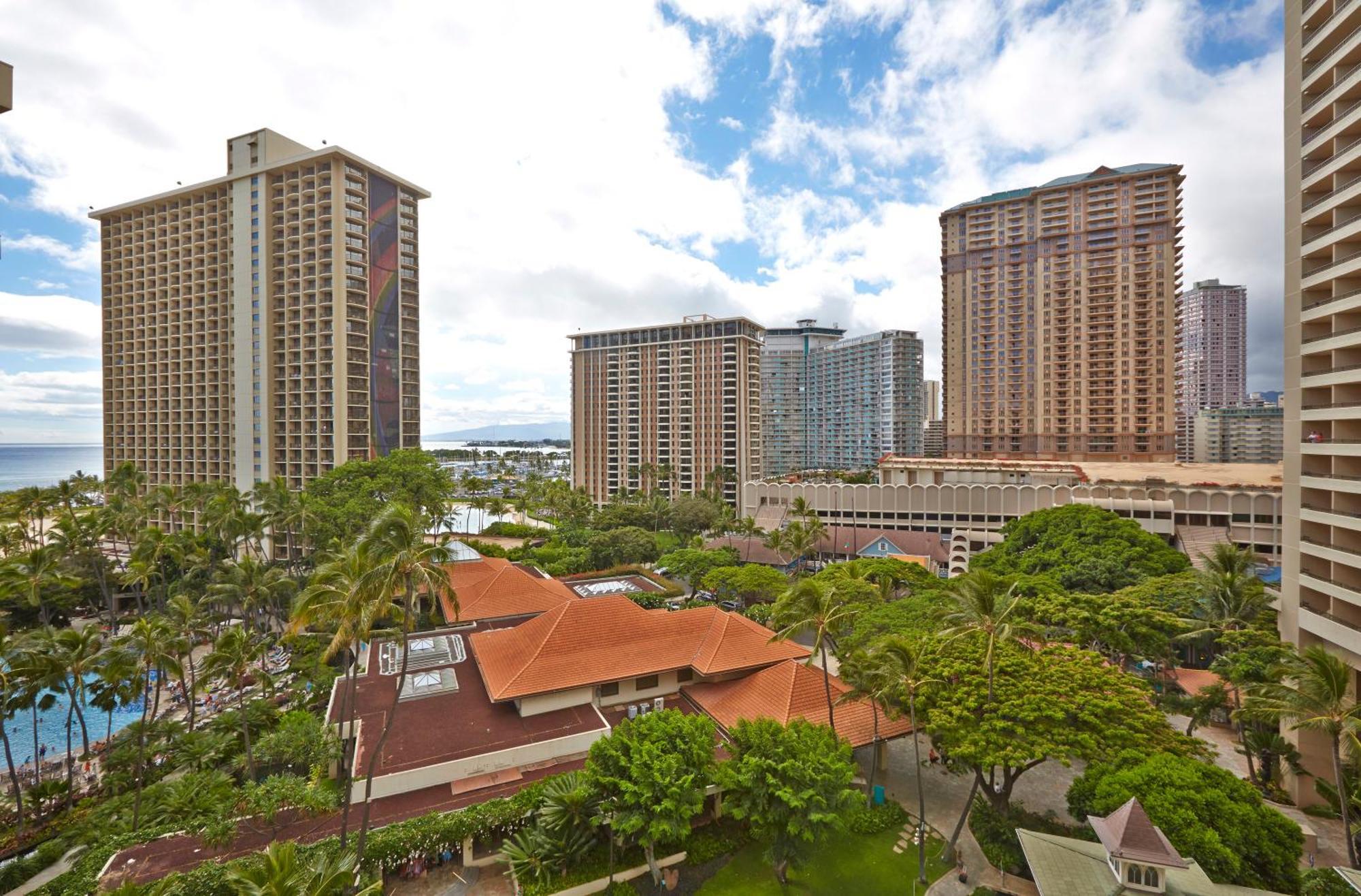 Hilton Hawaiian Village Waikiki Beach Resort Honolulu Exterior photo