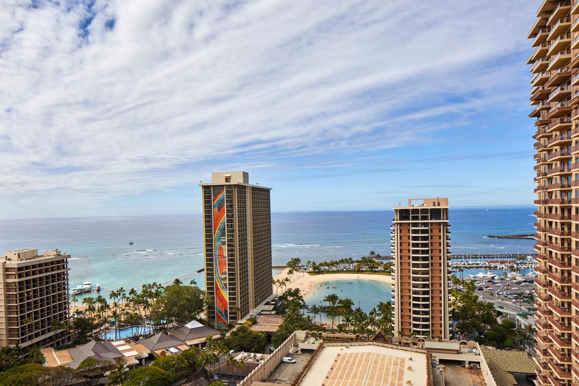 Hilton Hawaiian Village Waikiki Beach Resort Honolulu Exterior photo